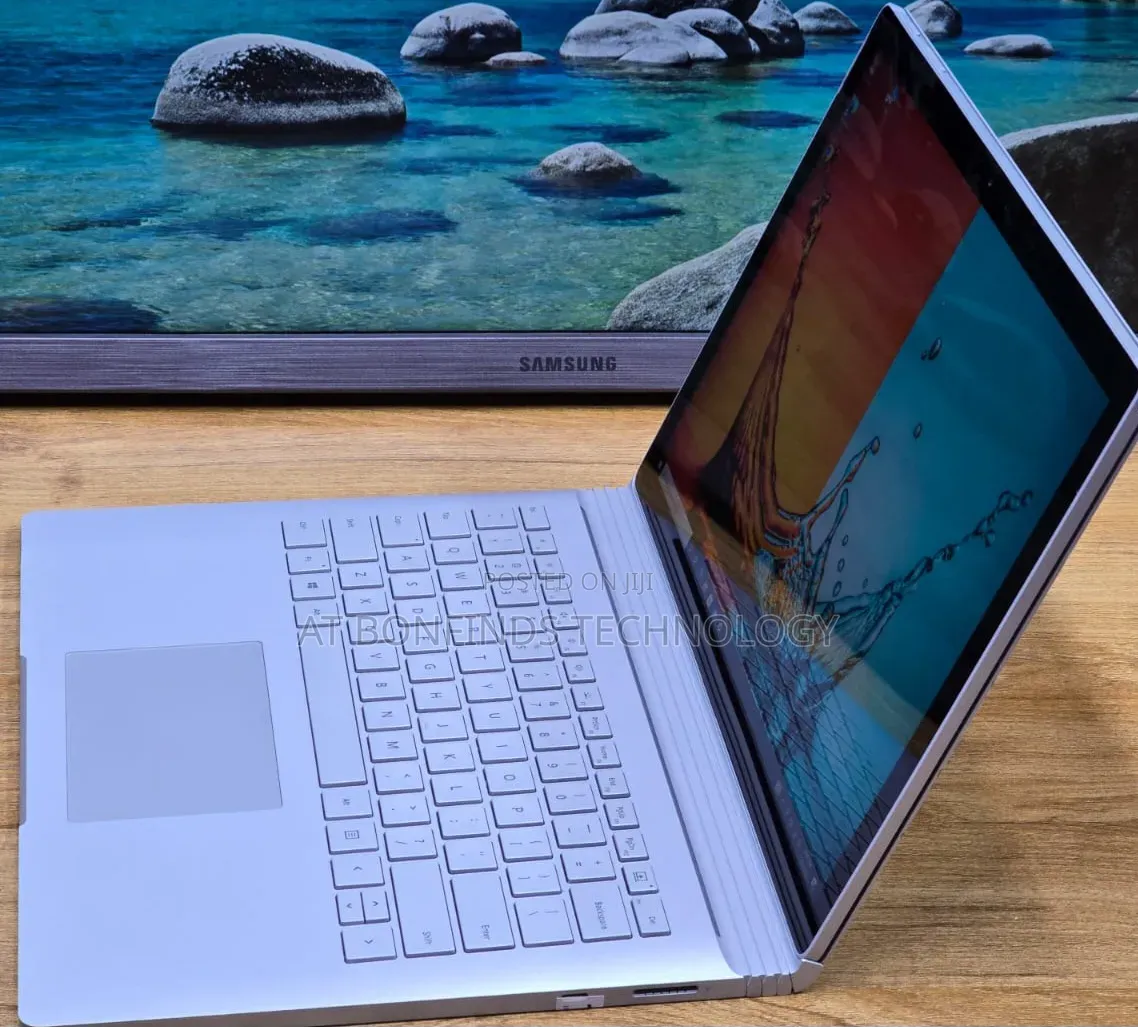 Laptop Microsoft Surface Book 2 16GB Intel Core i7 SSD 512GB