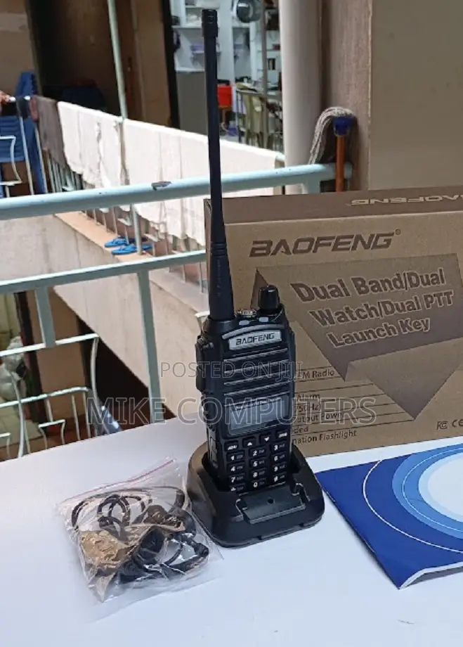 Uv-82 Dual Band 128ch Two-Way Radio Walkie Talkie