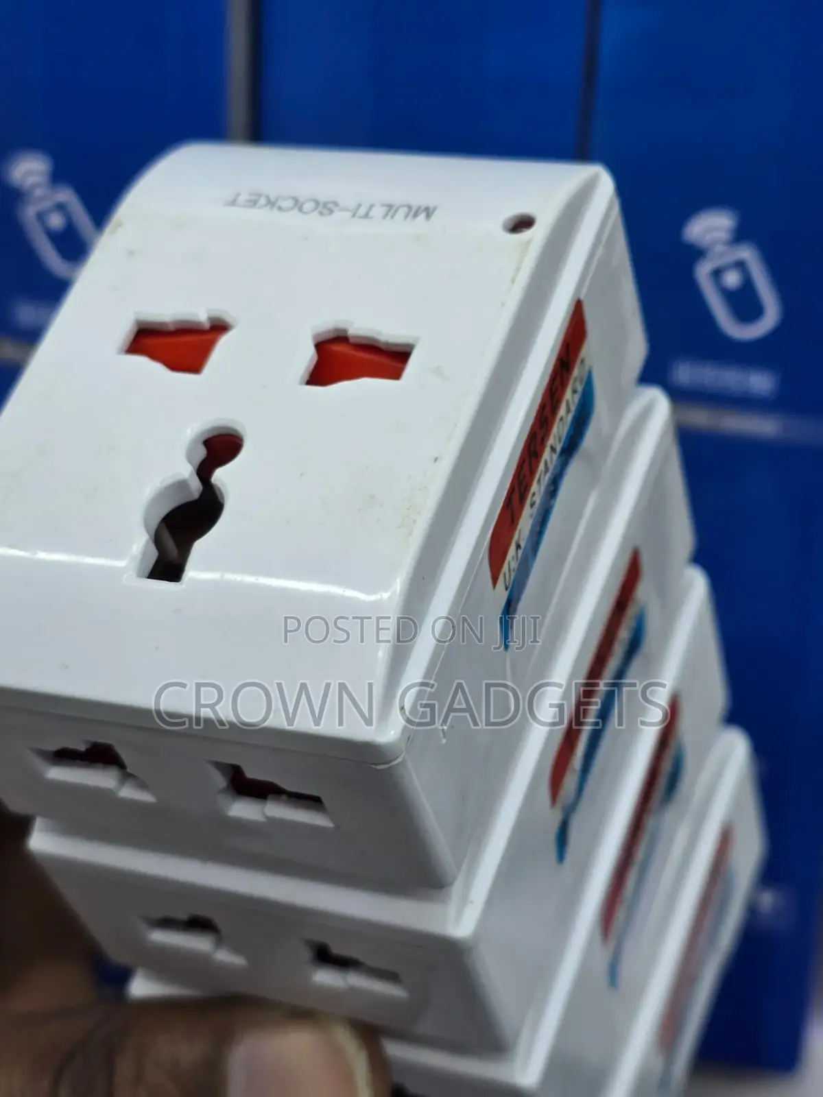 UK Type G Universal Power Adapter With Multi Plug Support