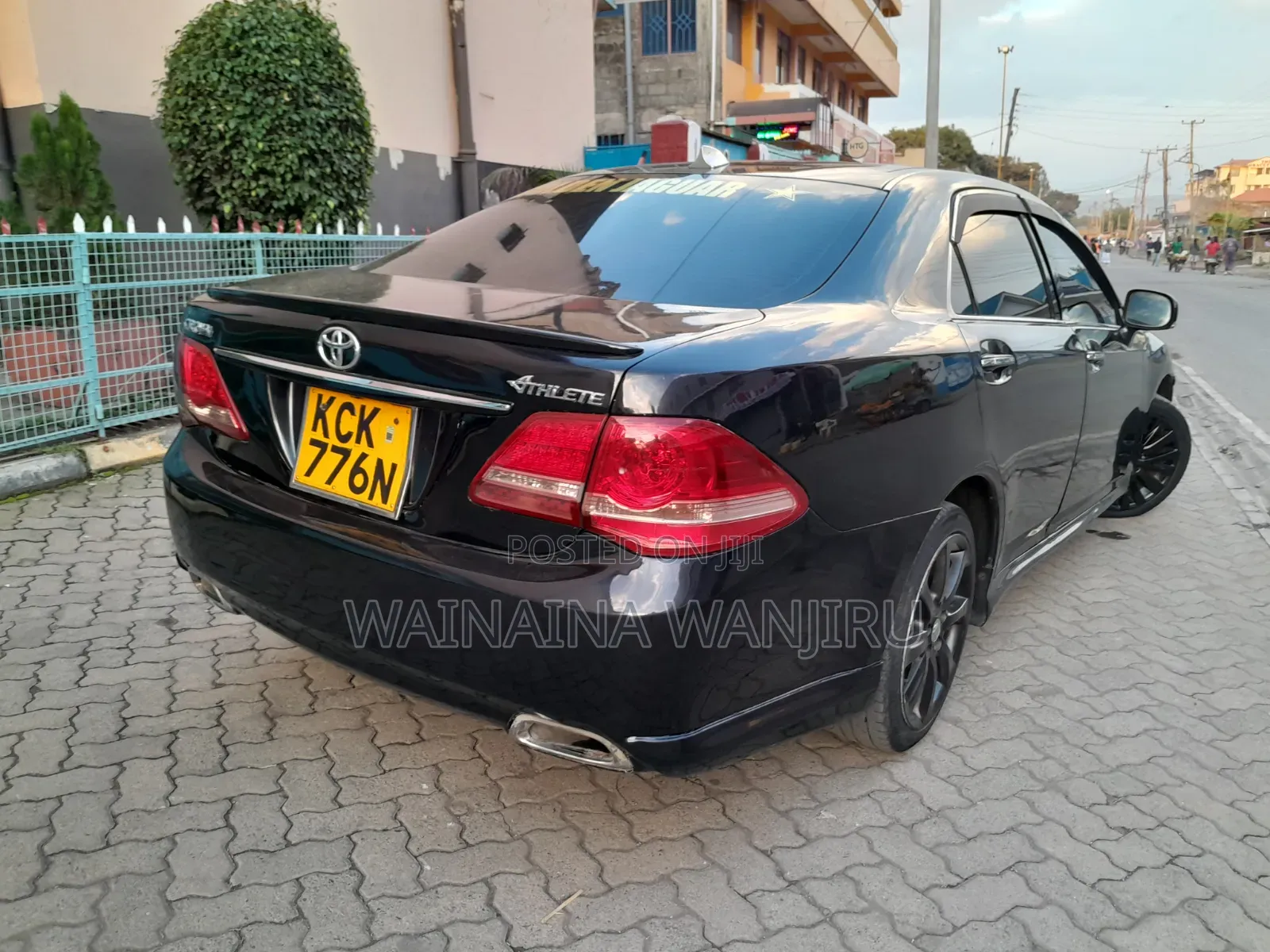 Toyota Crown 2010 Black