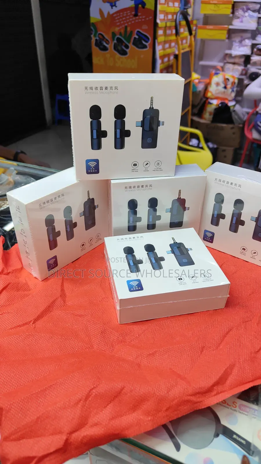 Portable Wireless Clip-on Microphone for Video Recording