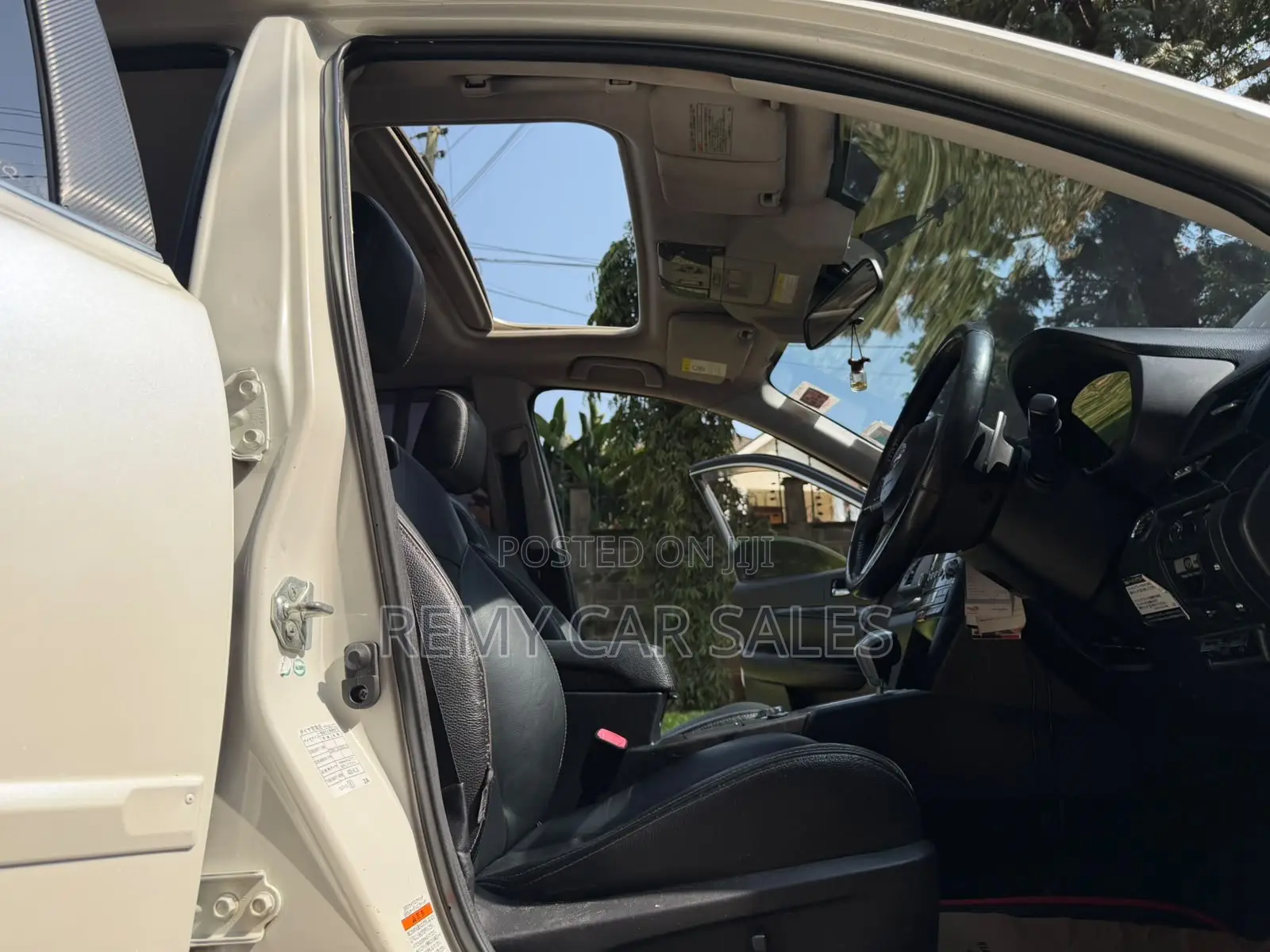 Subaru Legacy 2011 White