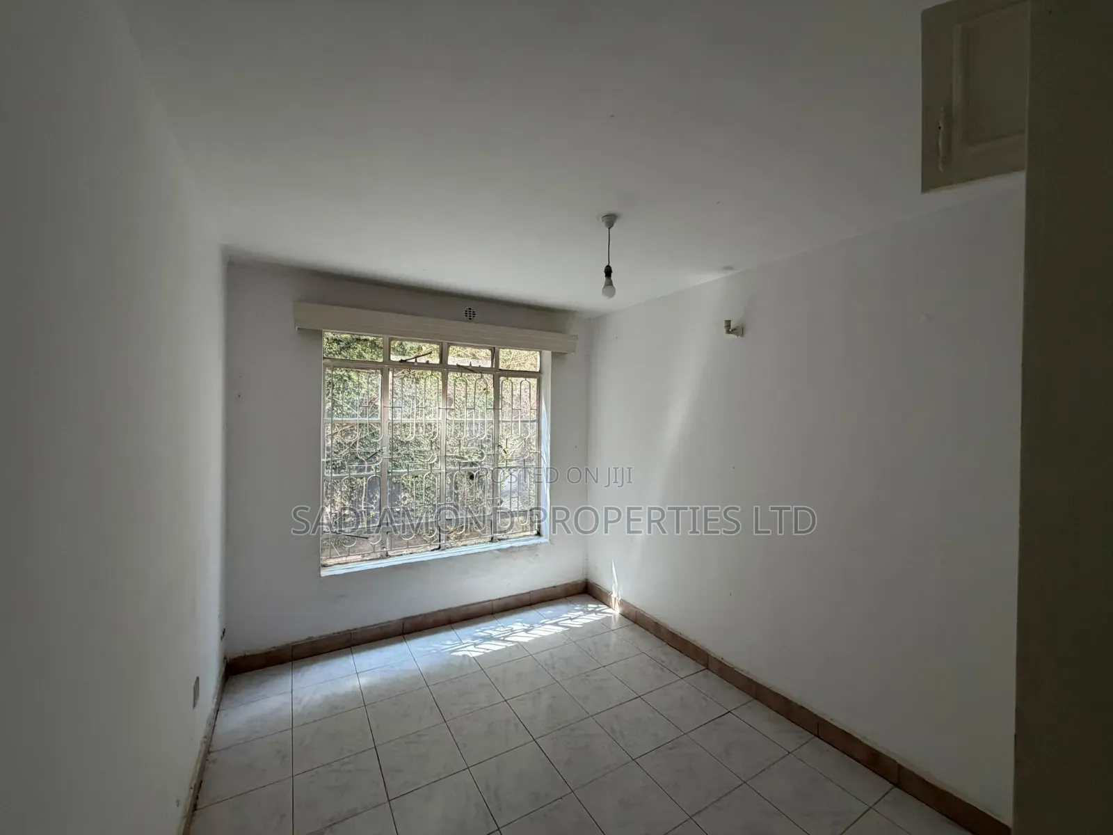 4bdrm House in Raphta Road Area for rent
