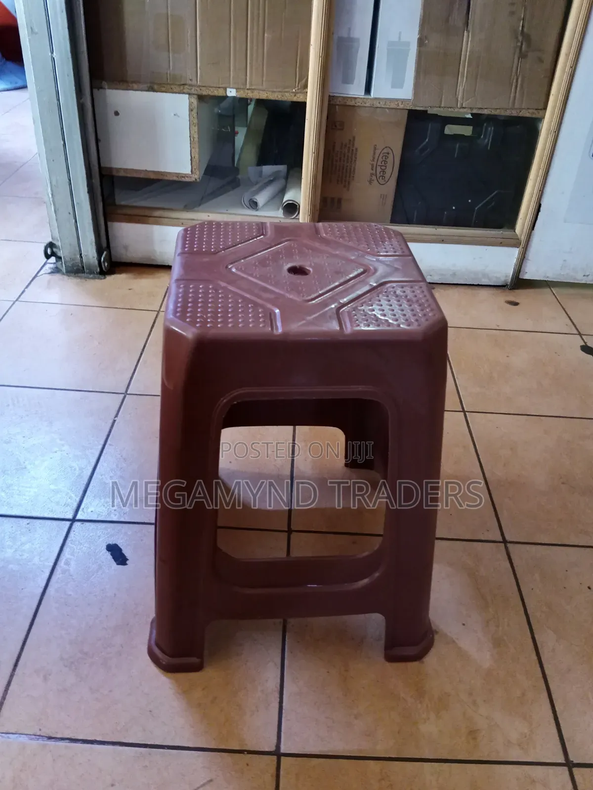 Plastic Stool / Portable Plastic Seat