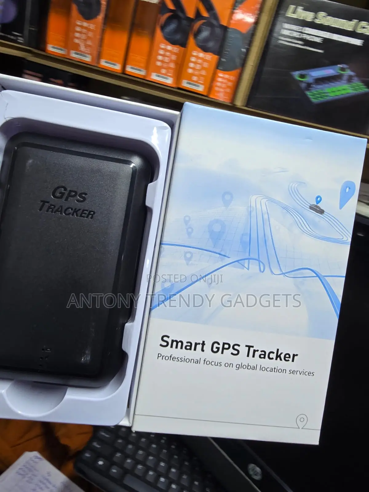P11 4G LTE GPS Tracker for Cars Motorcycles Assets