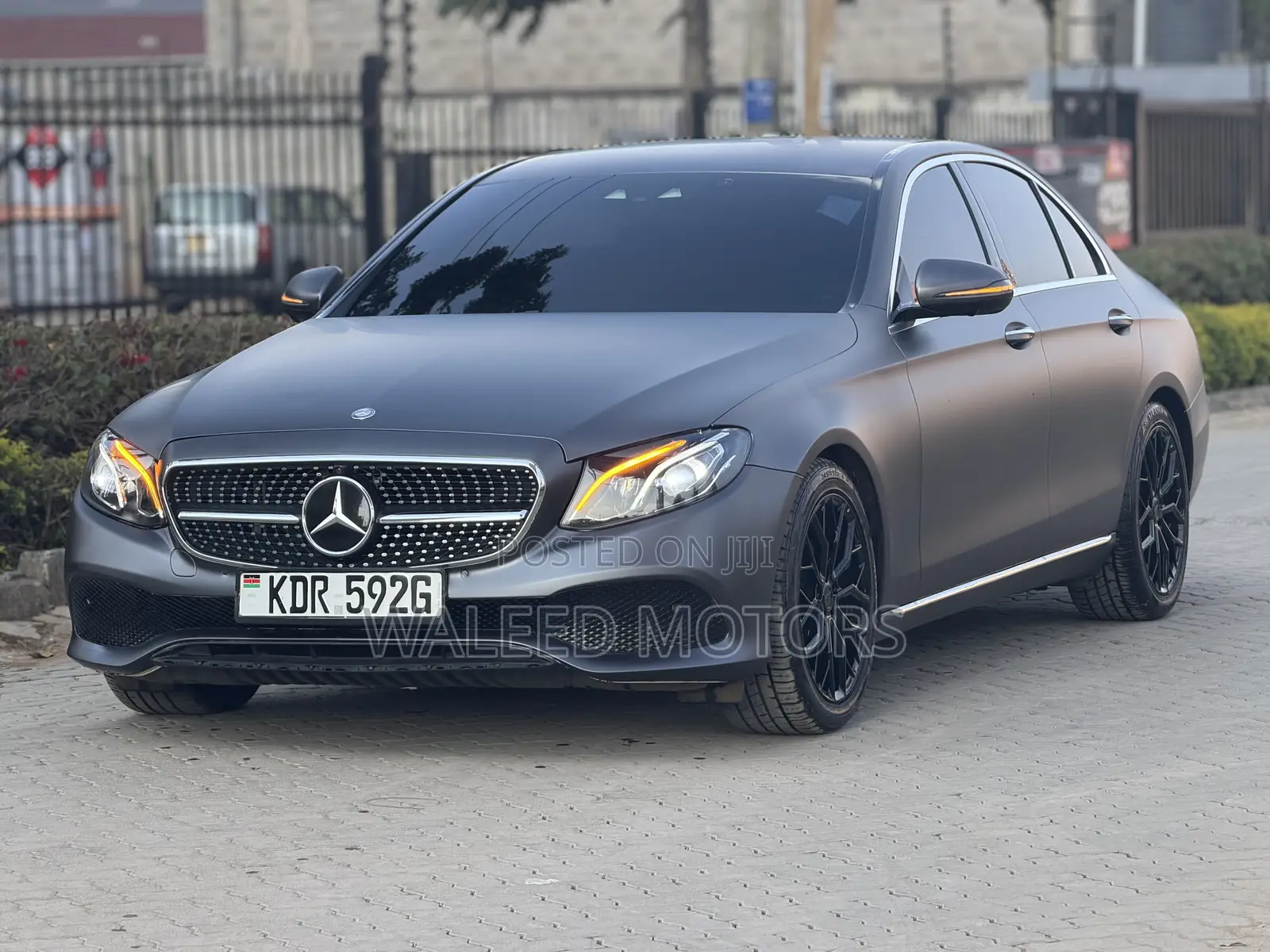 Mercedes-Benz E200 2017 Gray