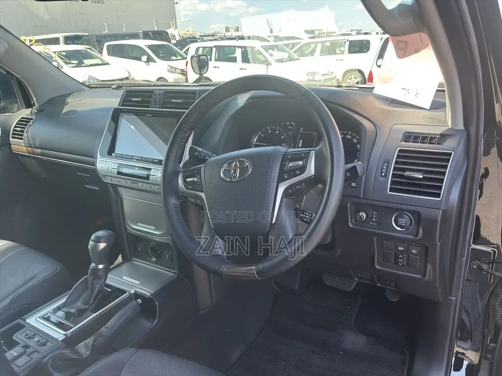 Toyota Land Cruiser Prado 2.7 2019 Black
