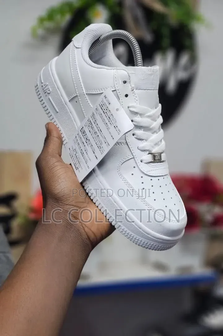 AF1 (Black and White)