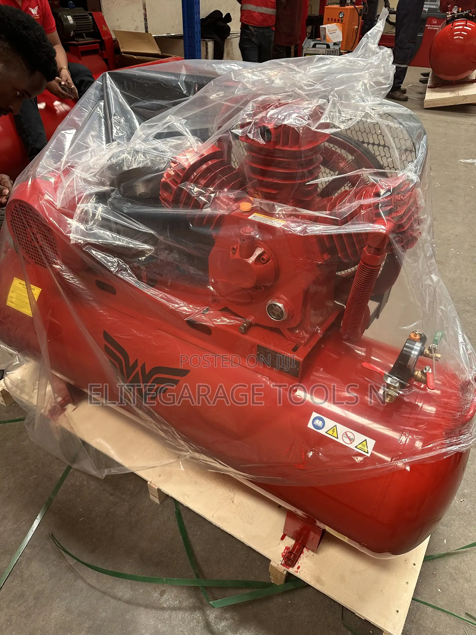 Heavy Duty 12 Bar 200l Compressor