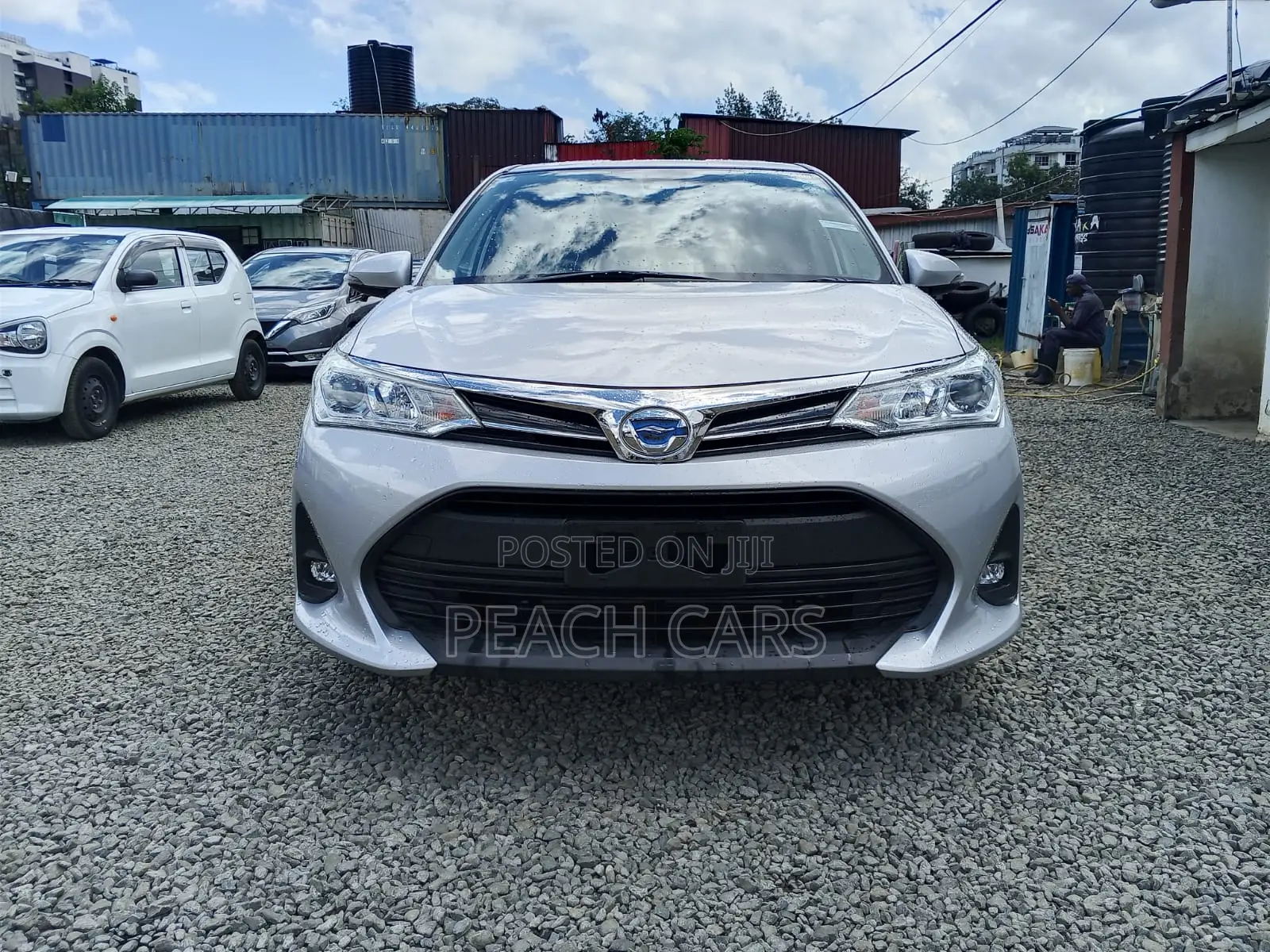 Toyota Corolla Fielder 1.5 Hybrid FWD 2019 White