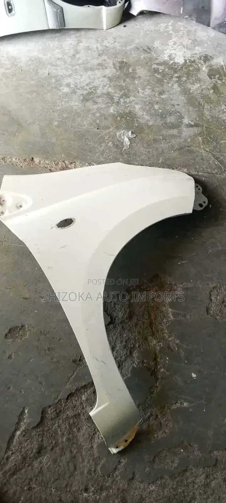 Suzuki Alto Wing/Fender 2010