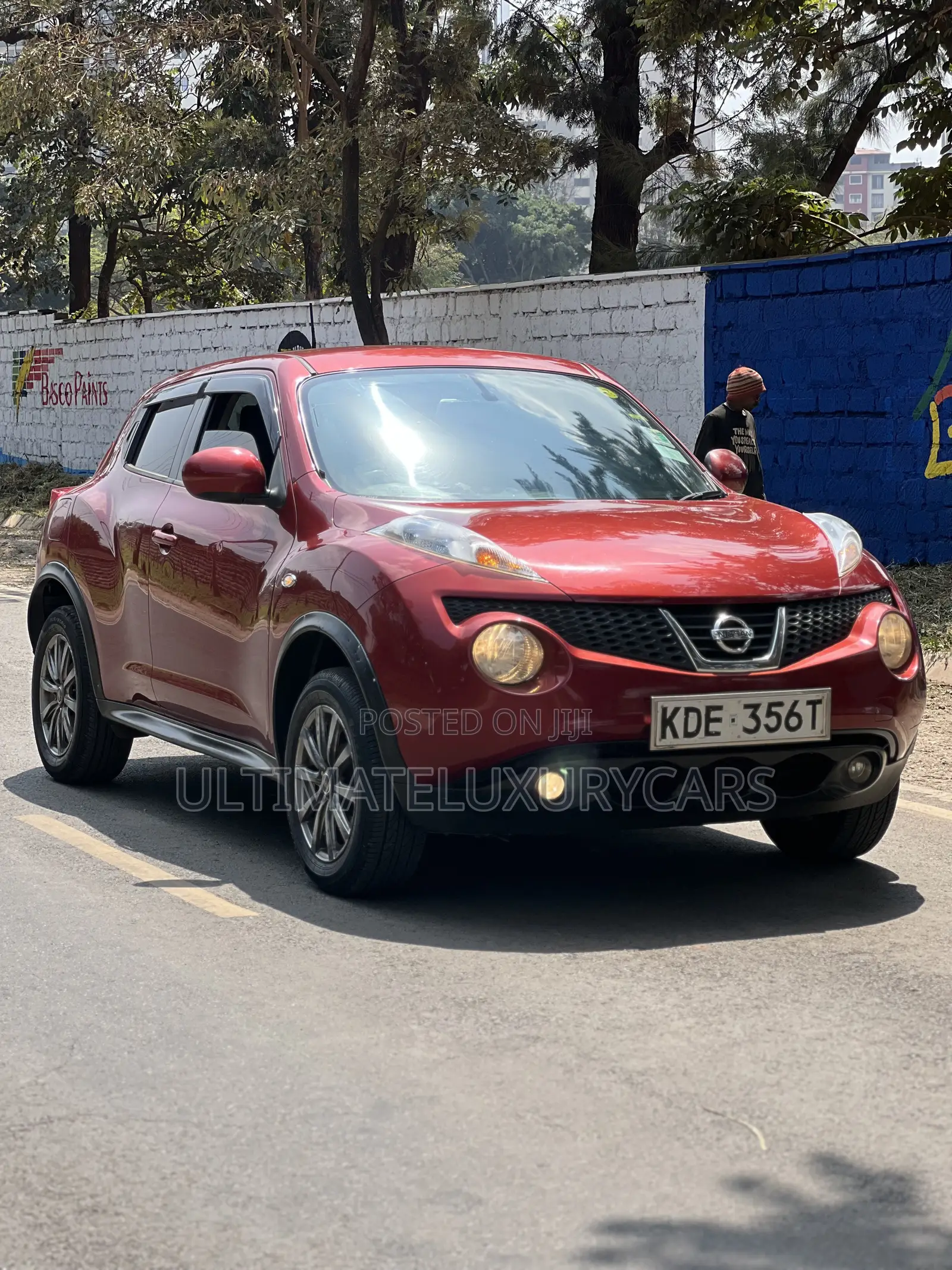 Nissan Juke S 4dr Hatchback (1.6L 4cyl Turbo CVT) 2014 Red