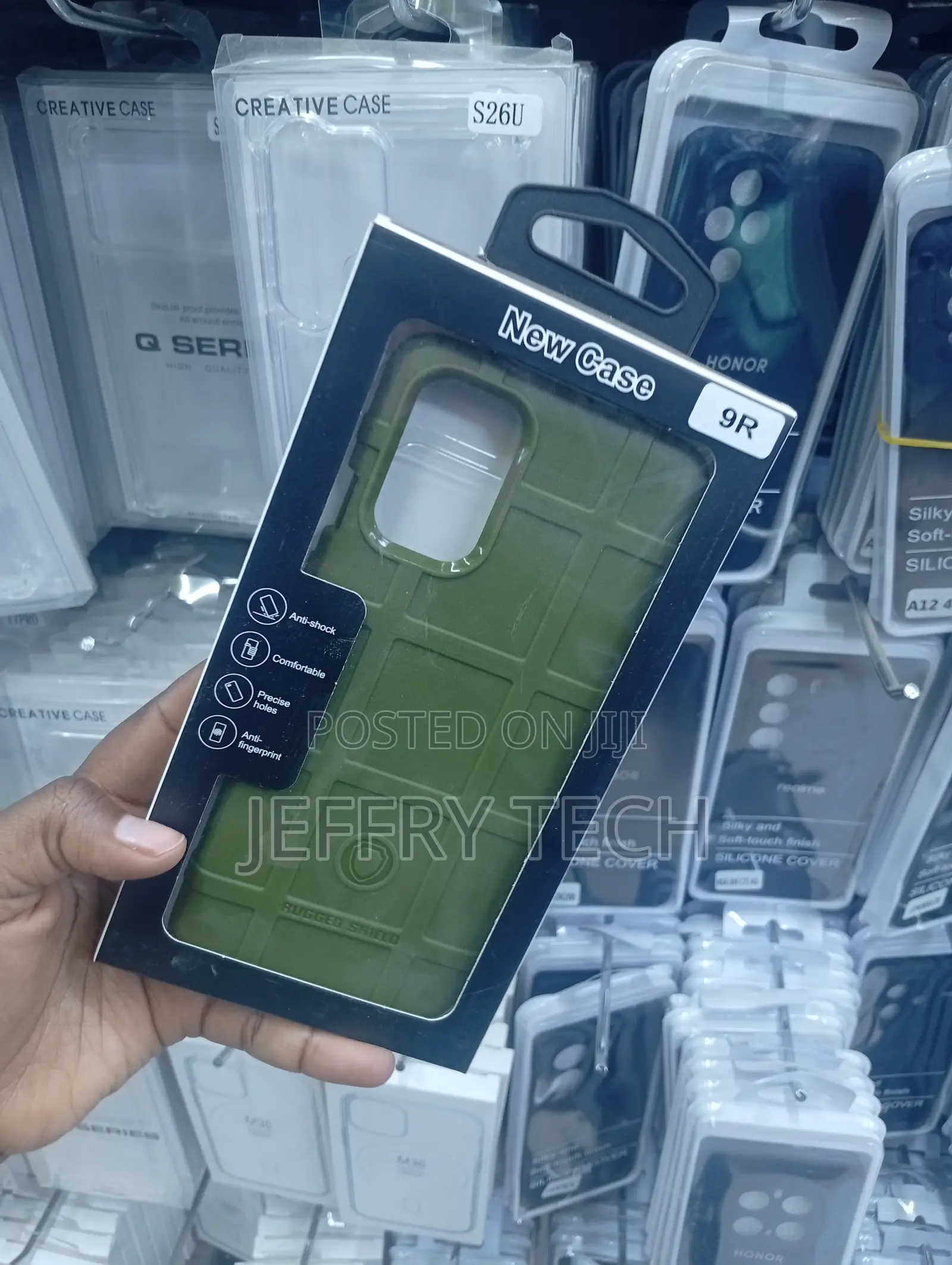 OnePlus 9R and Features Shock-Absorbing TPU Material