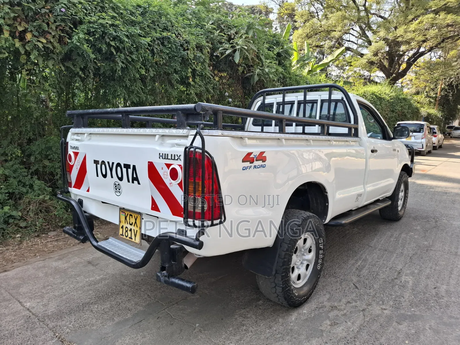 Toyota Hilux 2009 White