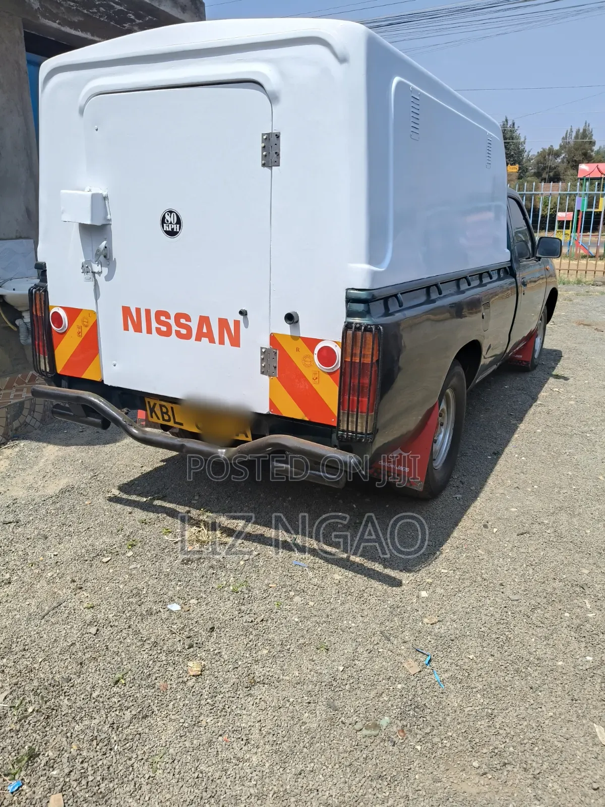 Nissan Hardbody 2010 Green