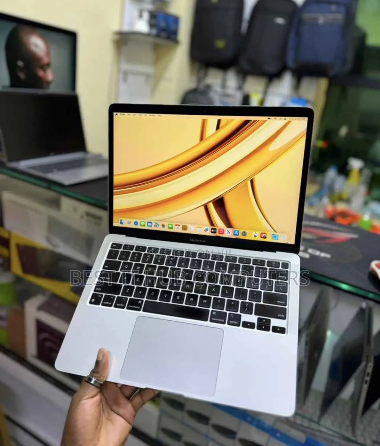 Laptop Apple MacBook Pro 2020 M1 16GB Apple M1 Pro SSD 256GB