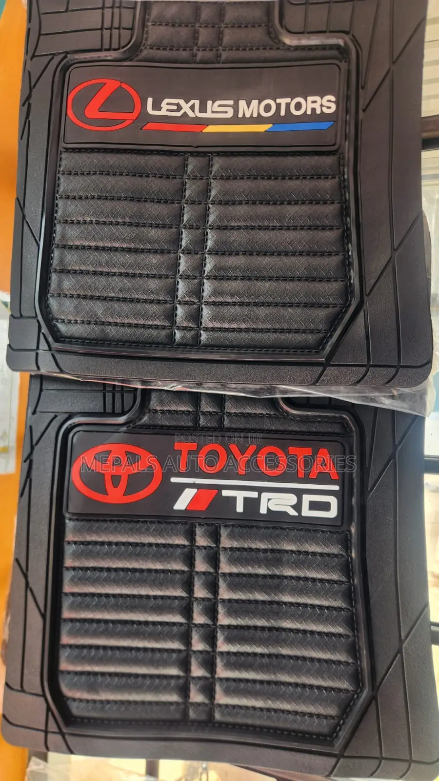SUV Logo Assorted Rubber Car Floor Mats