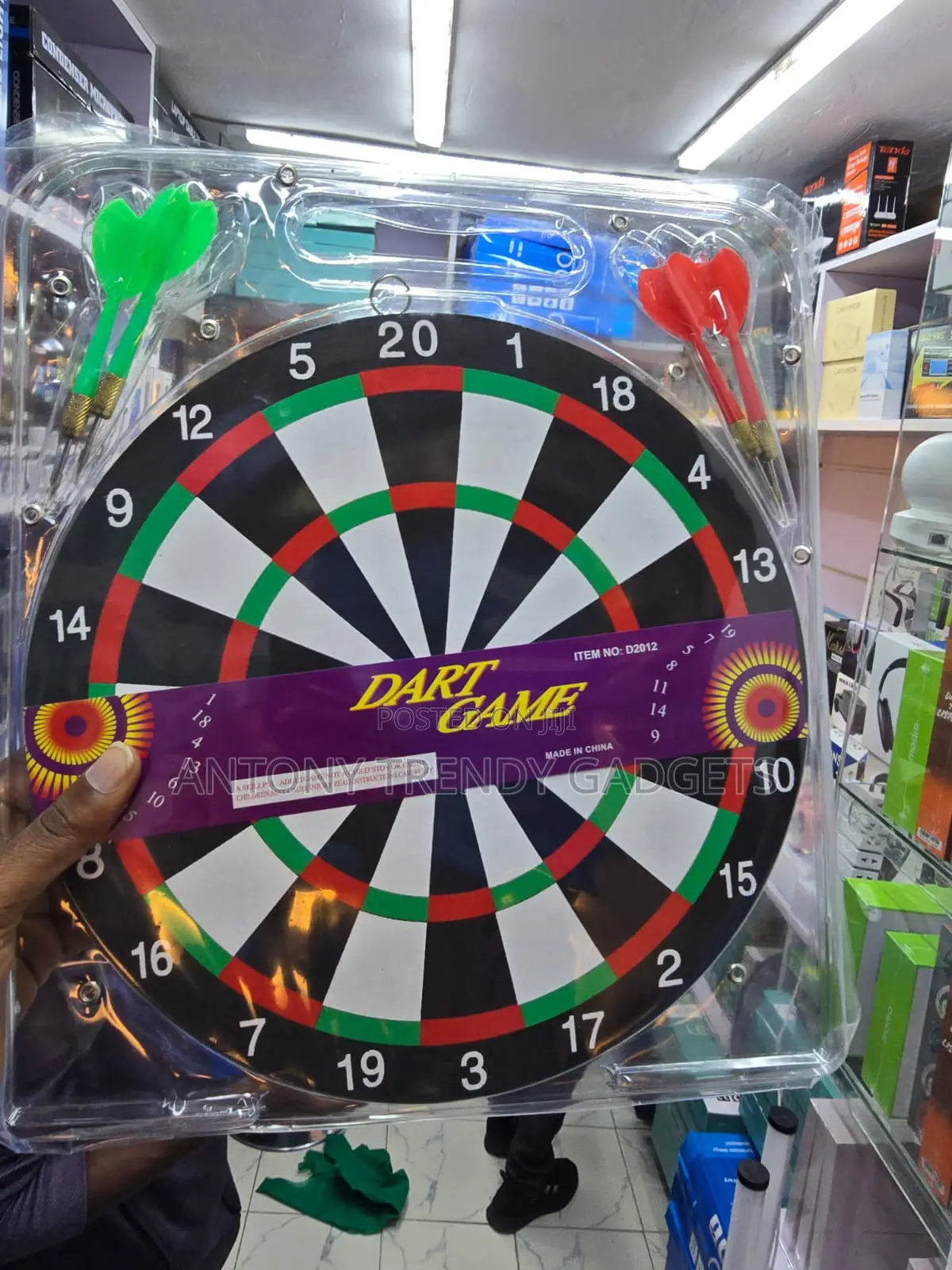 Double-Sided Dart Board With 6 Steel Tip Darts