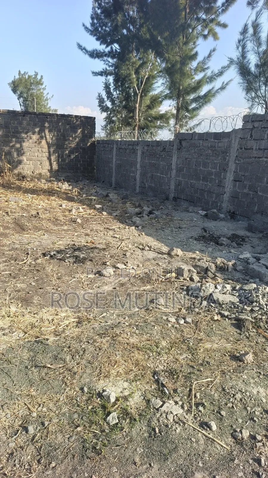 Plot for Sale at Mutalia
