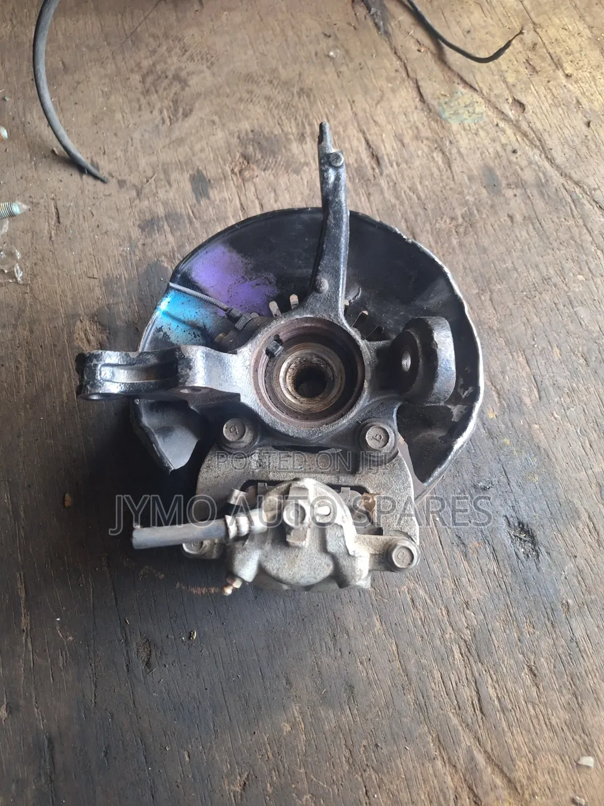 Passo Front Wheel Hub