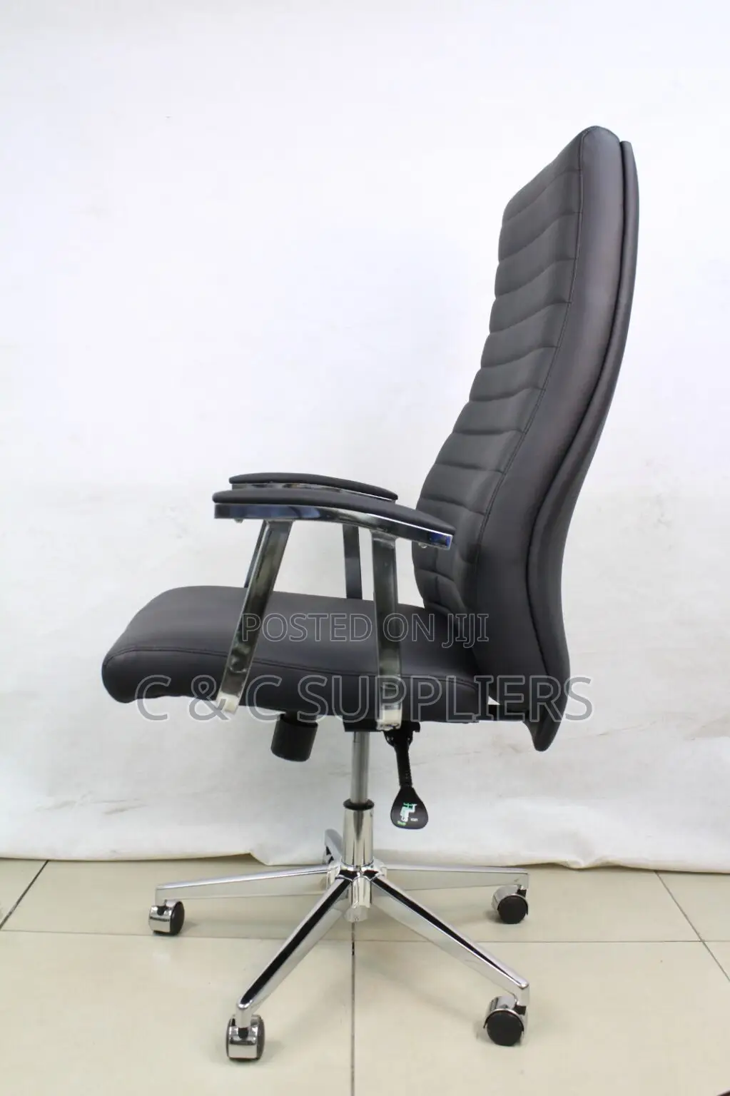 Executive Swivel Leather Staff Chair