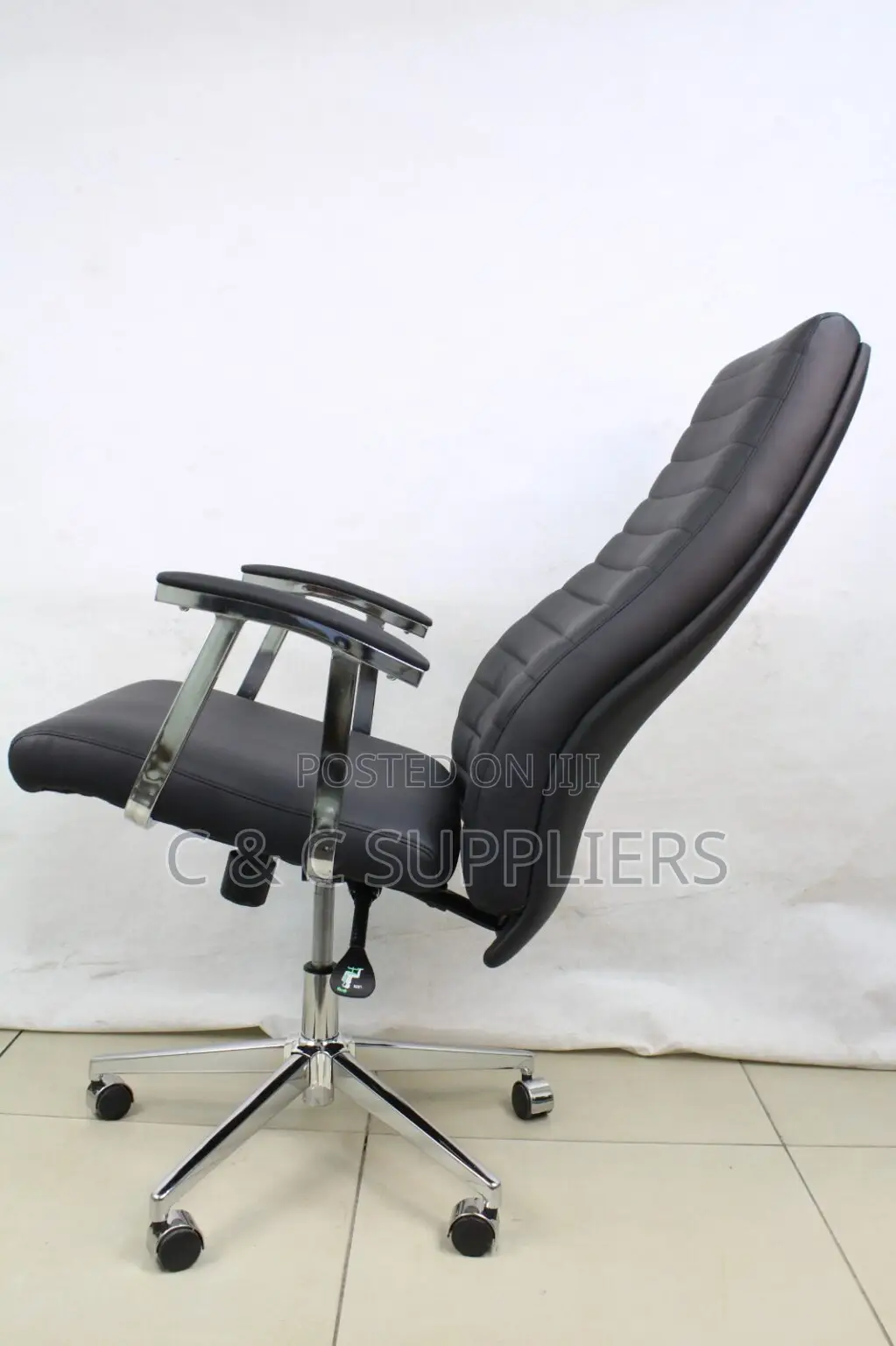 Executive Swivel Leather Staff Chair
