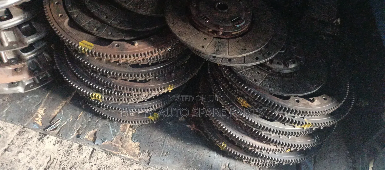 NQR 4.3 Pressure Plate, Crutch N Flywheel
