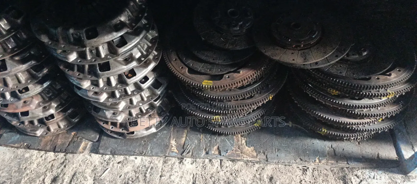 NQR 4.3 Pressure Plate, Crutch N Flywheel