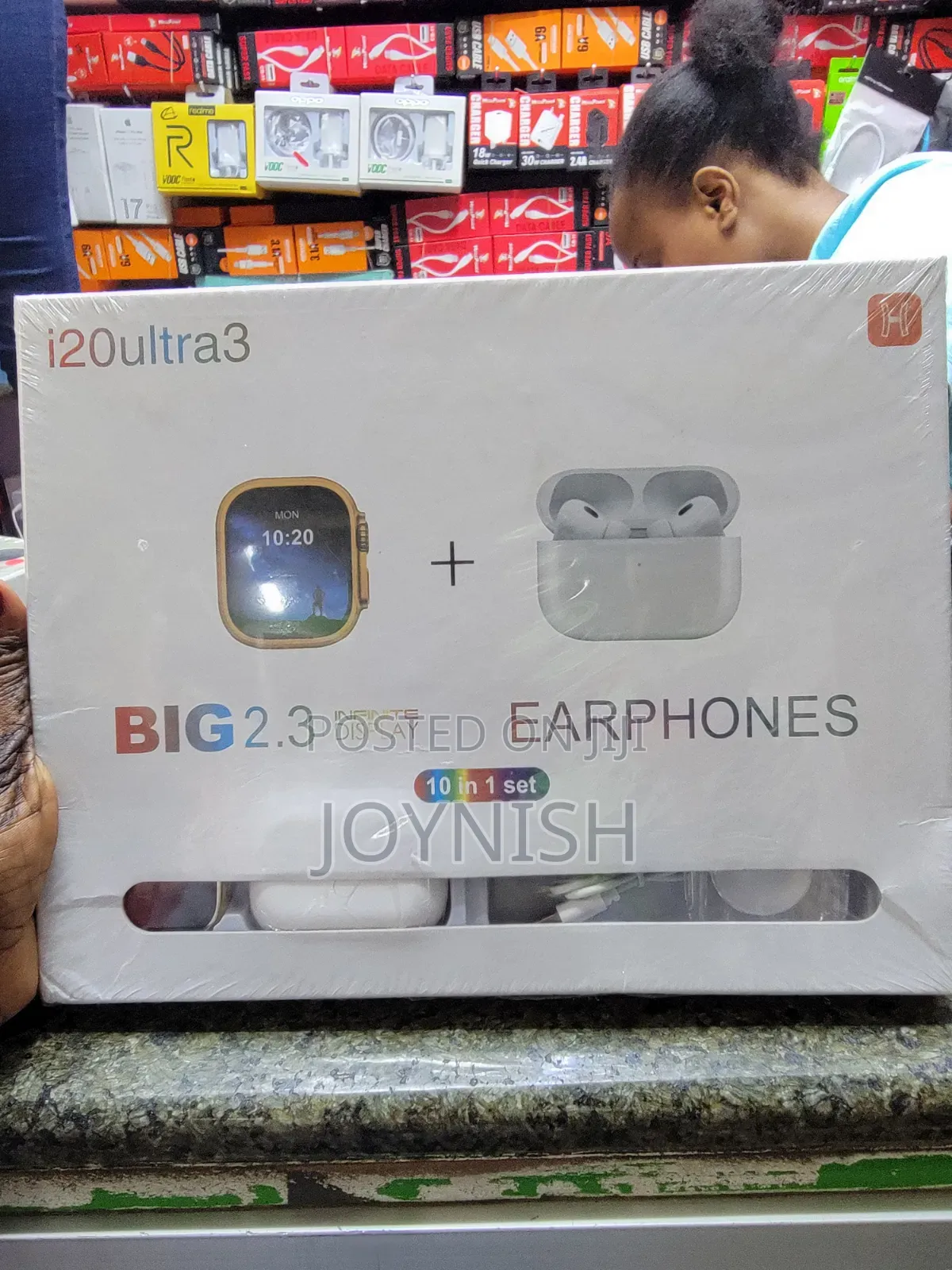 I20 Ultra 3 Smart Watch and Earphones