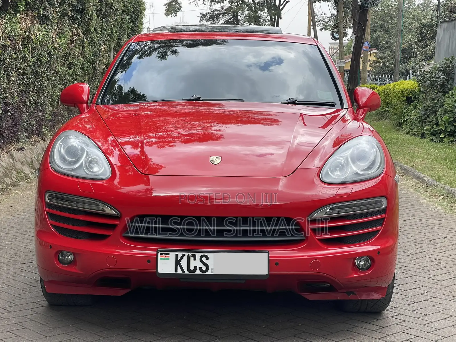Porsche Cayenne 2011 Red