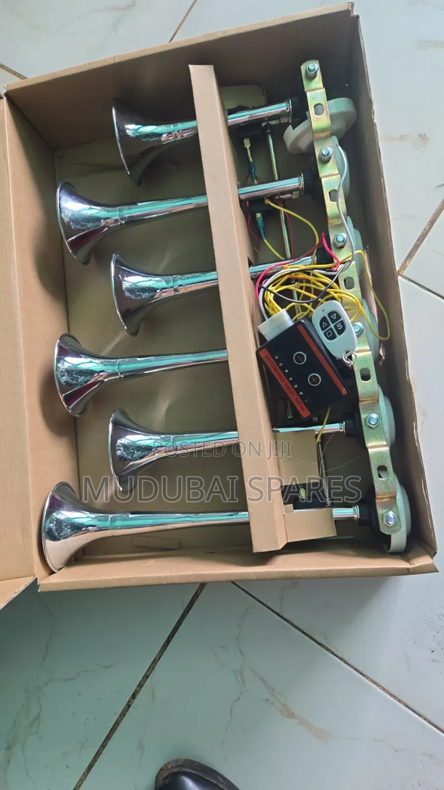 Isuzu Frr90 FVZ 34 and Ftr90 Musical Horn