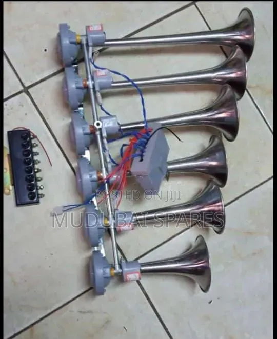 Isuzu Frr90 FVZ 34 and Ftr90 Musical Horn