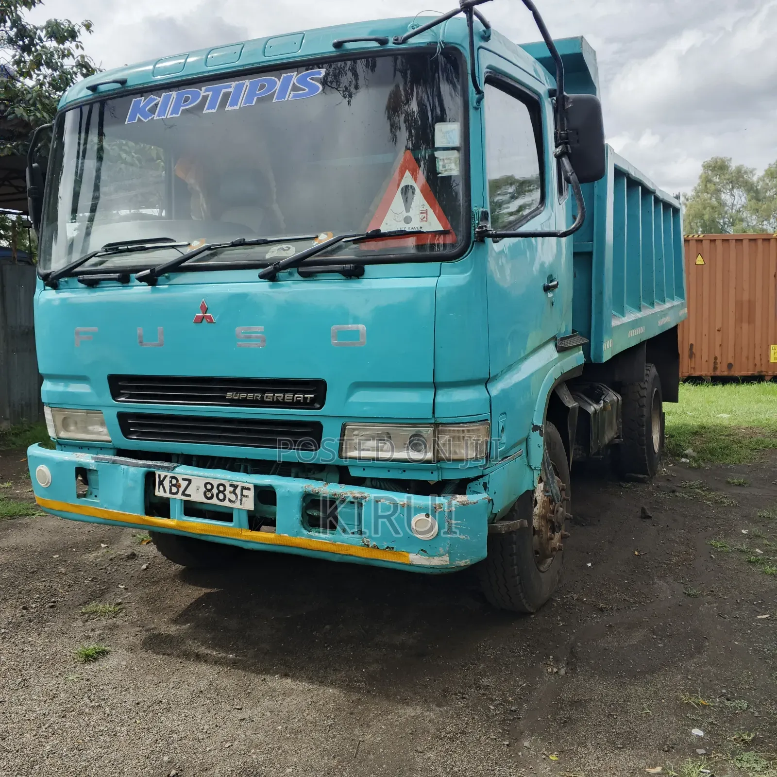 Mitsubishi Fuso Super Great Tipper