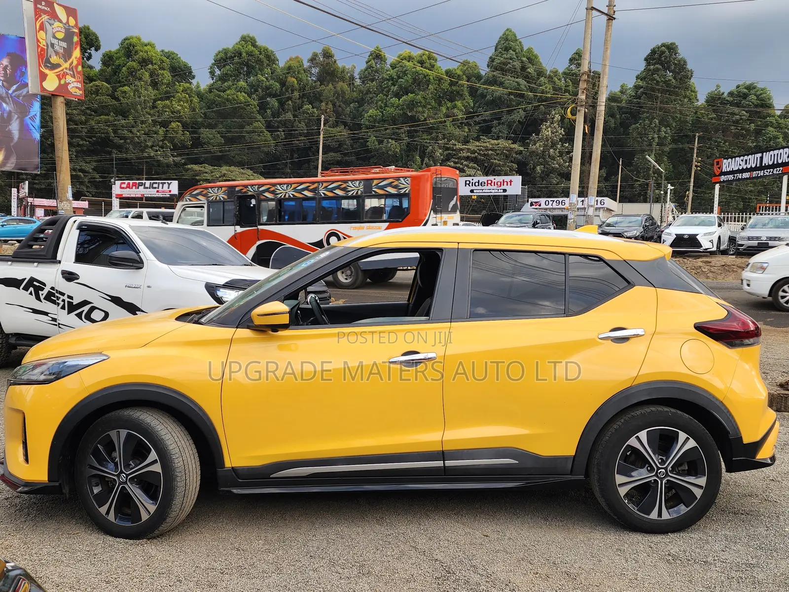 Nissan Kicks SV 2020 Yellow