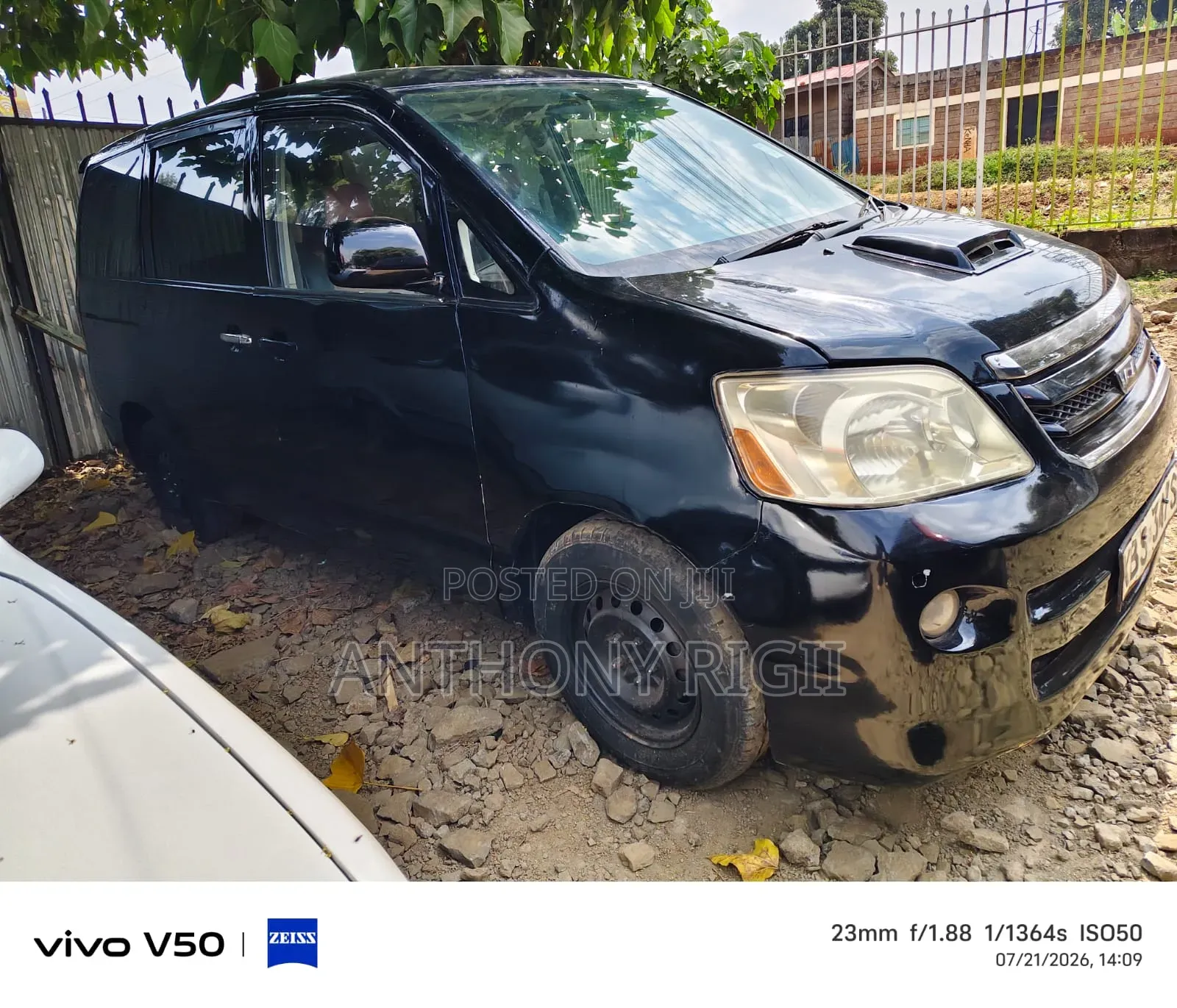 Toyota Noah 2.0 FWD (8 Seater) 2005 Black