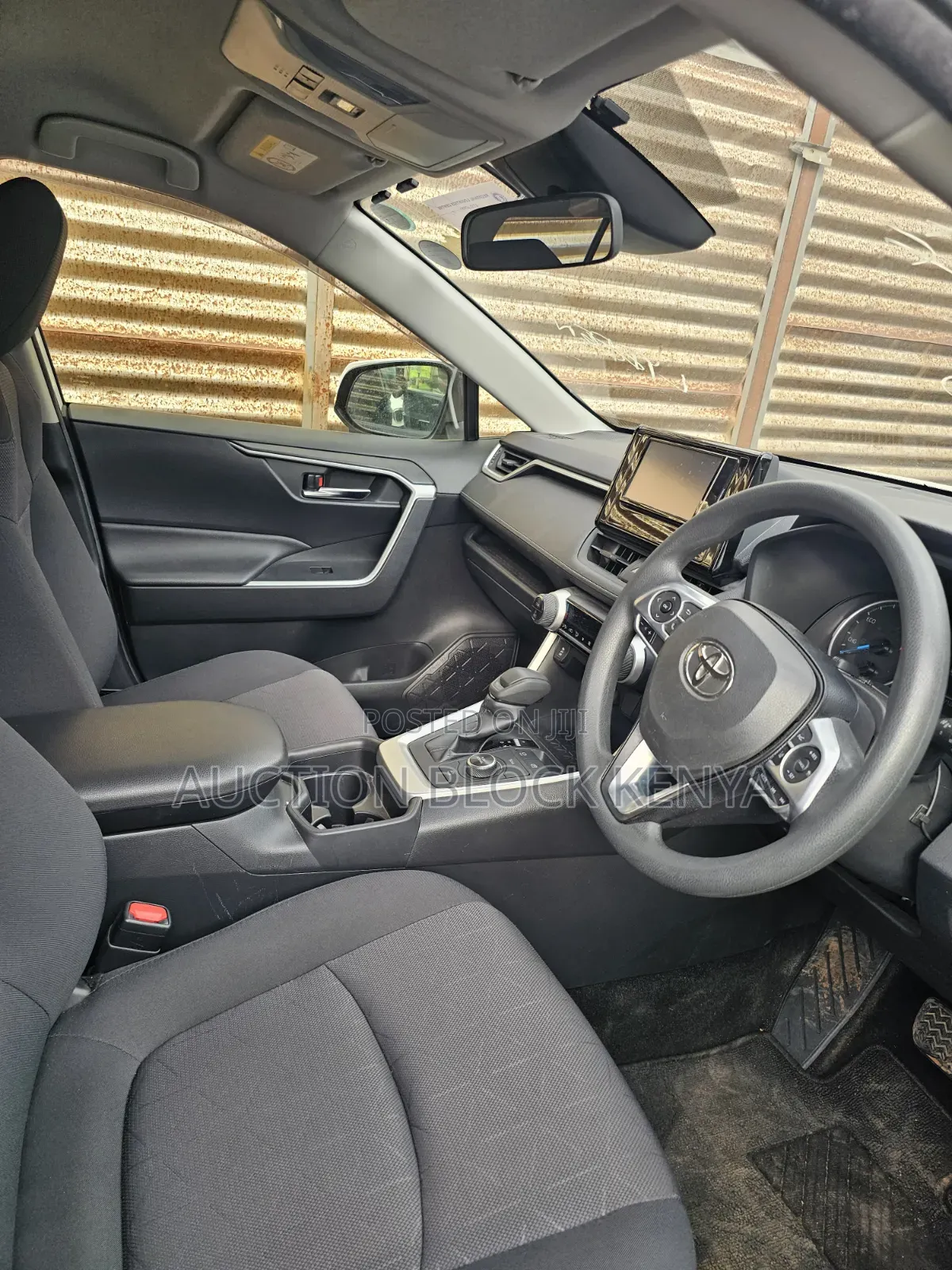 Toyota RAV4 Hybrid 2019 White