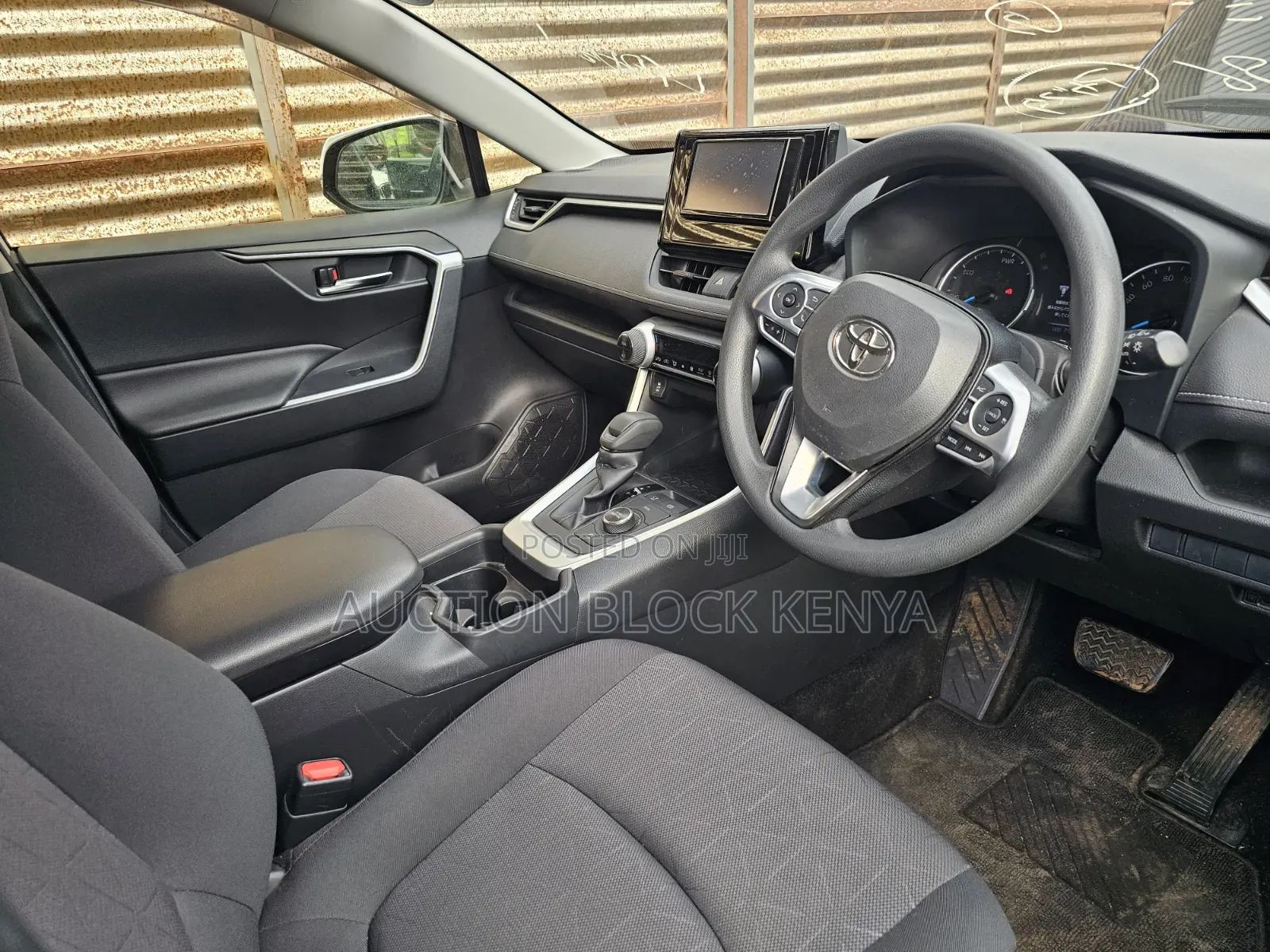 Toyota RAV4 Hybrid 2019 White