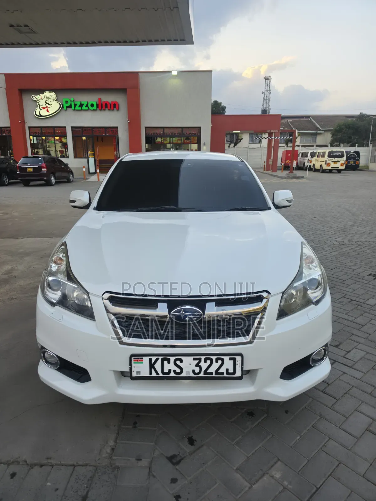 Subaru Legacy 2011 White
