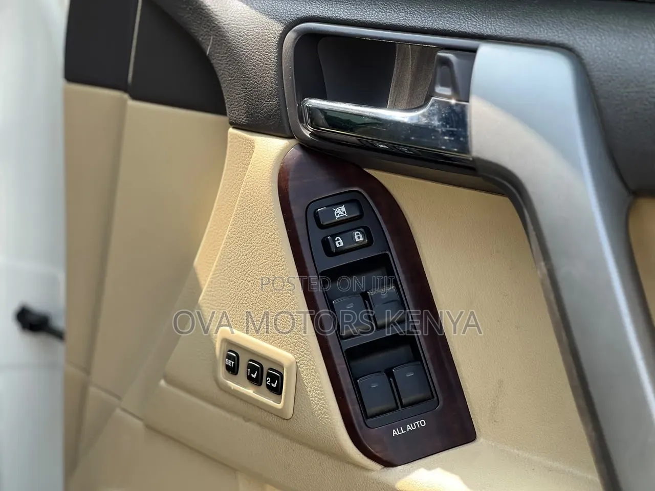 Toyota Land Cruiser Prado 2015 White