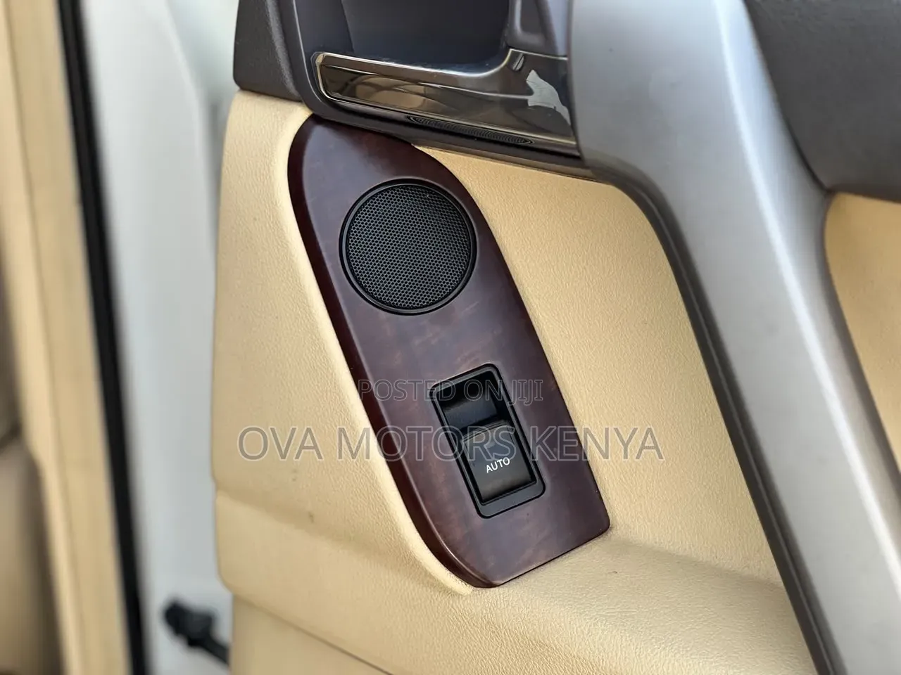 Toyota Land Cruiser Prado 2015 White