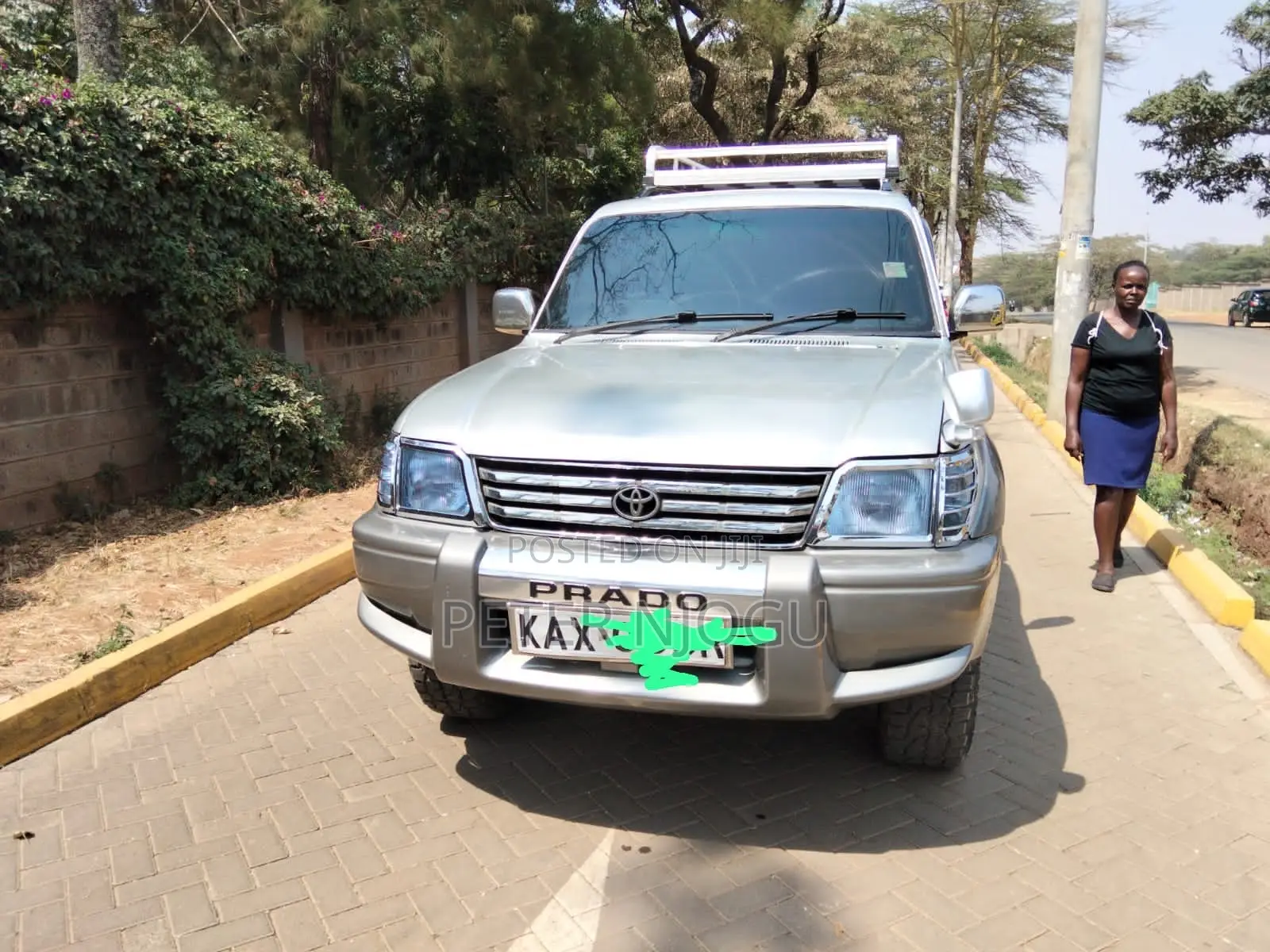 Mitsubishi Pajero 2000 White