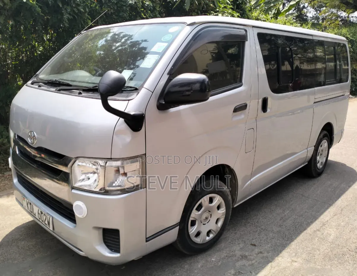 Toyota HiAce 2016 Silver
