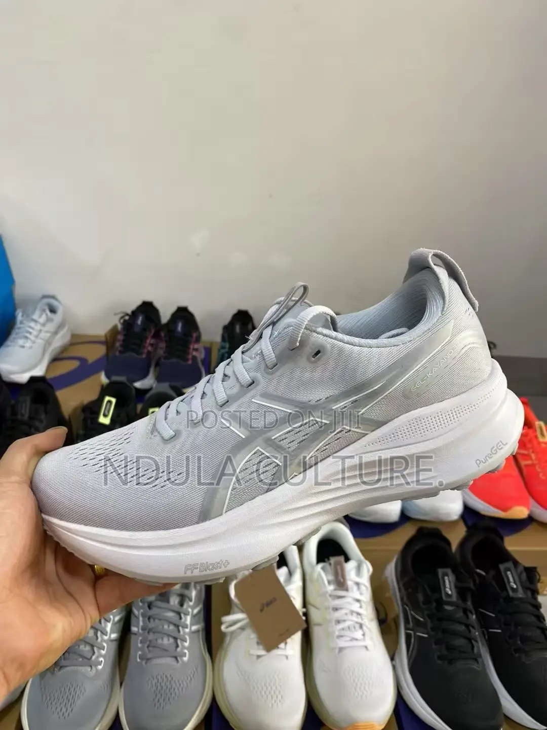 ASICS GEL-KAYANO 32 Running Shoes