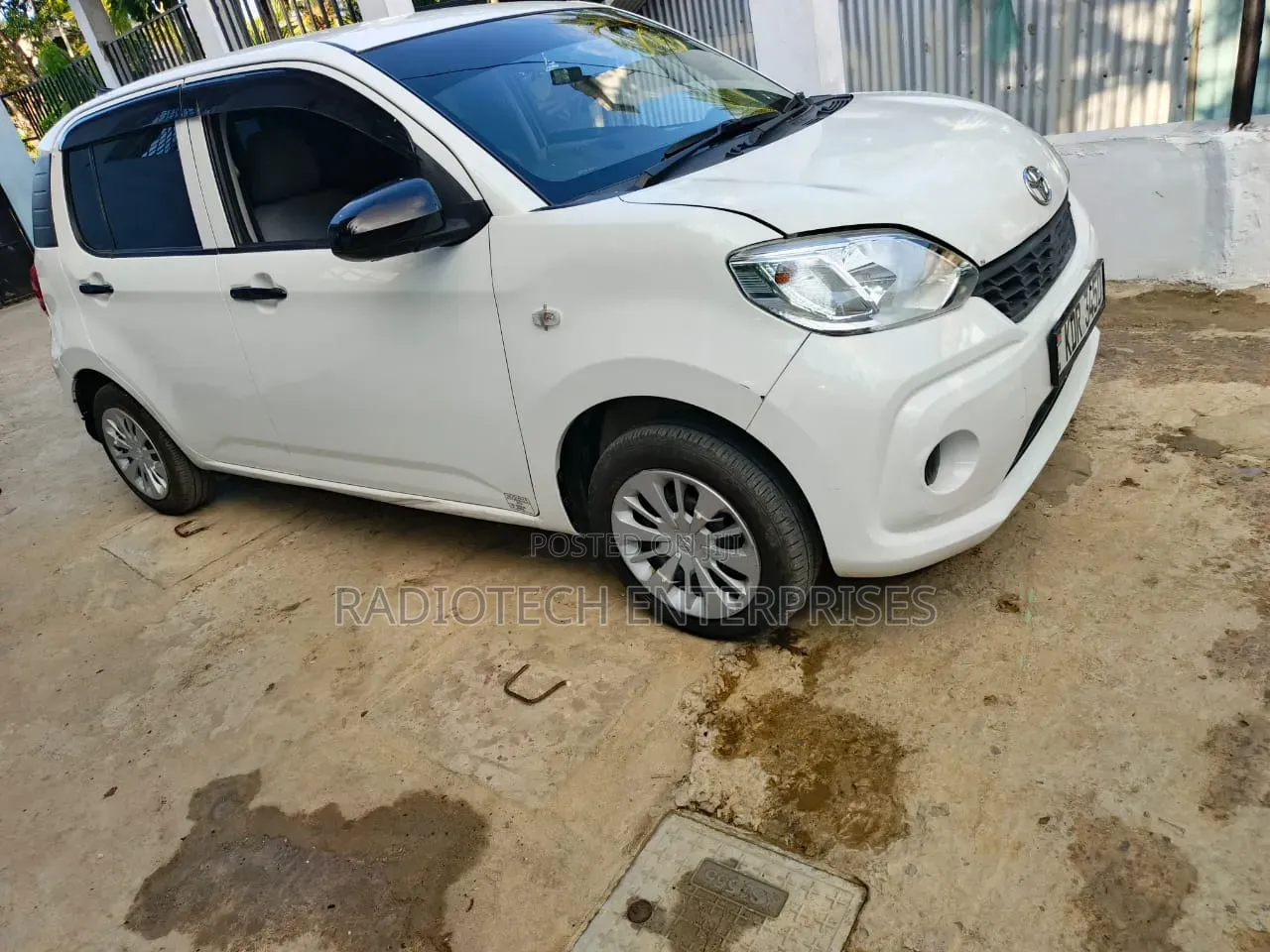 Toyota Passo 2017 White