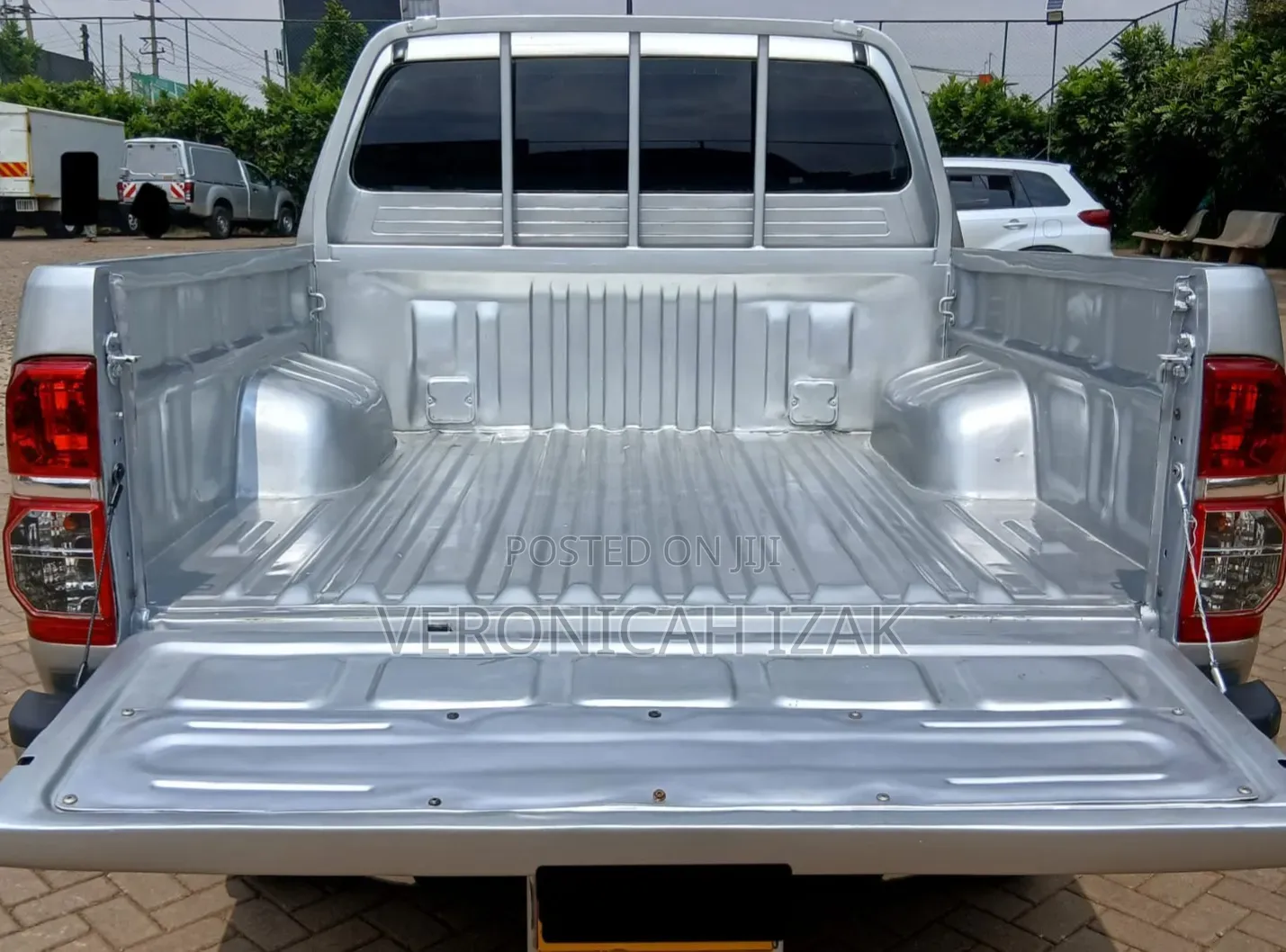 Toyota Hilux 2011 Silver