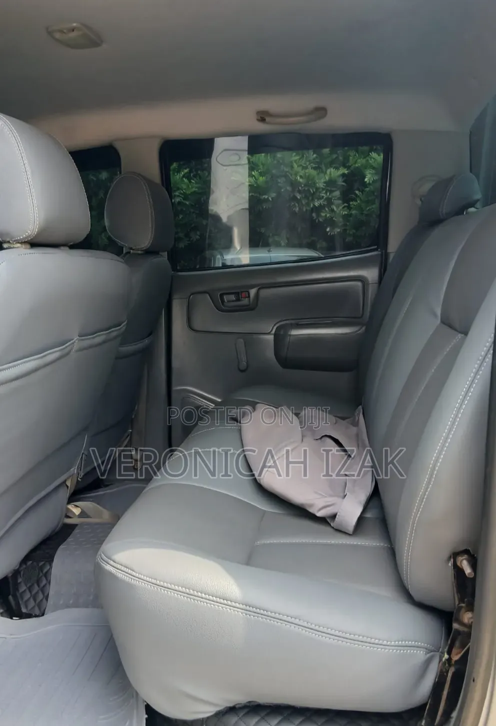 Toyota Hilux 2011 Silver