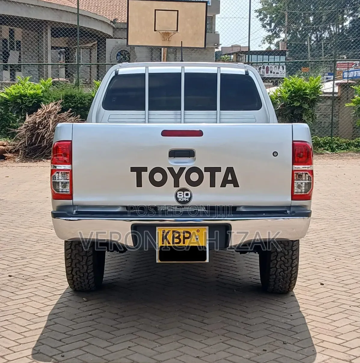 Toyota Hilux 2011 Silver