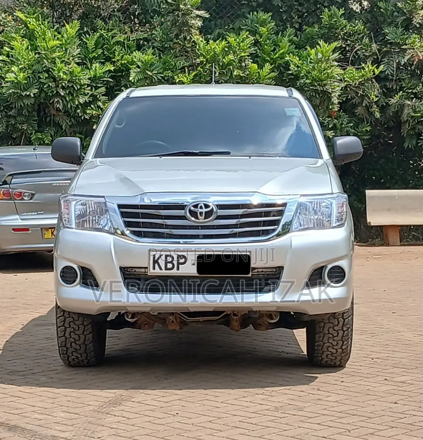 Toyota Hilux 2011 Silver