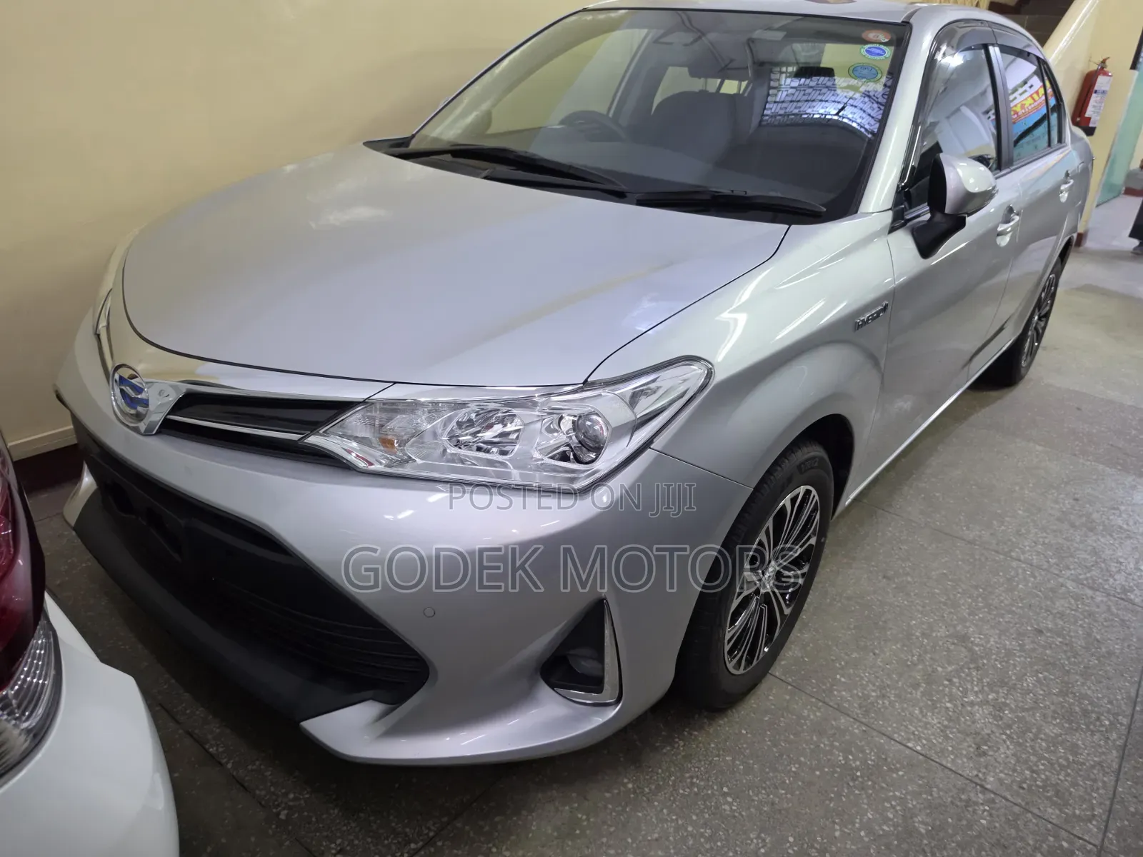 Toyota Axio 2019 Silver