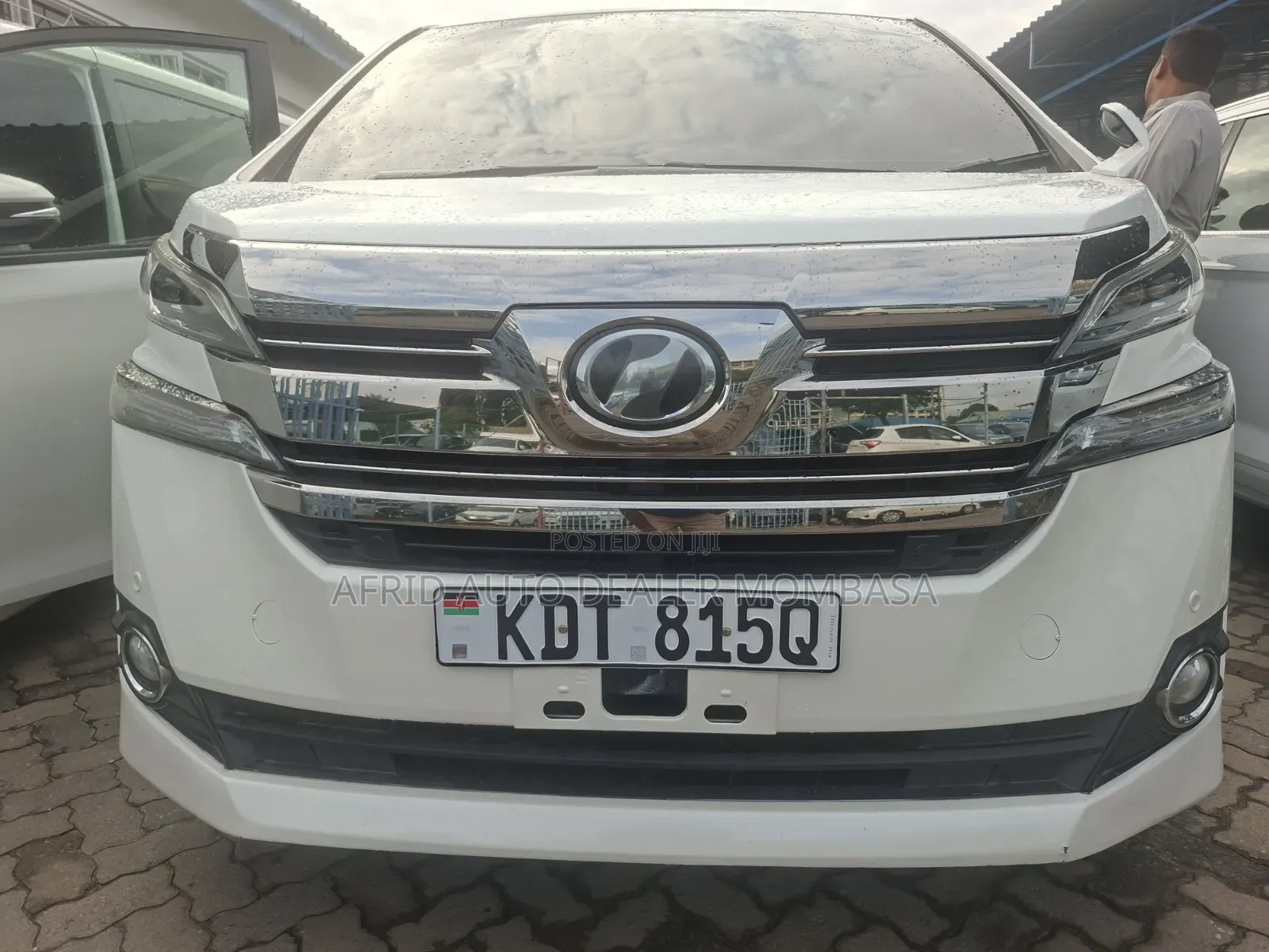 Toyota Vellfire 2018 White
